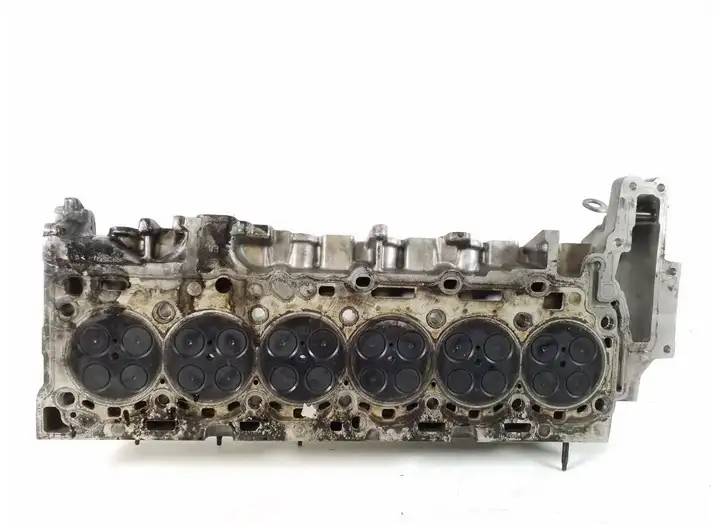 BMW 5 F10 F11 (2009 - 2016) 8507561 Головка блока цилиндров — фото 2