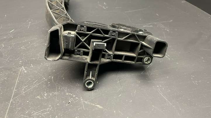 Iveco Daily 35.8-9 (1998 - 2014)  0281002632 Педаль акселератора