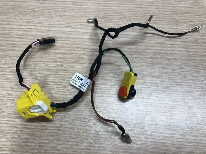 Audi A3/S3 8V (2012 - 2016) 8U0971589C Прочая электропроводка — фото 1
