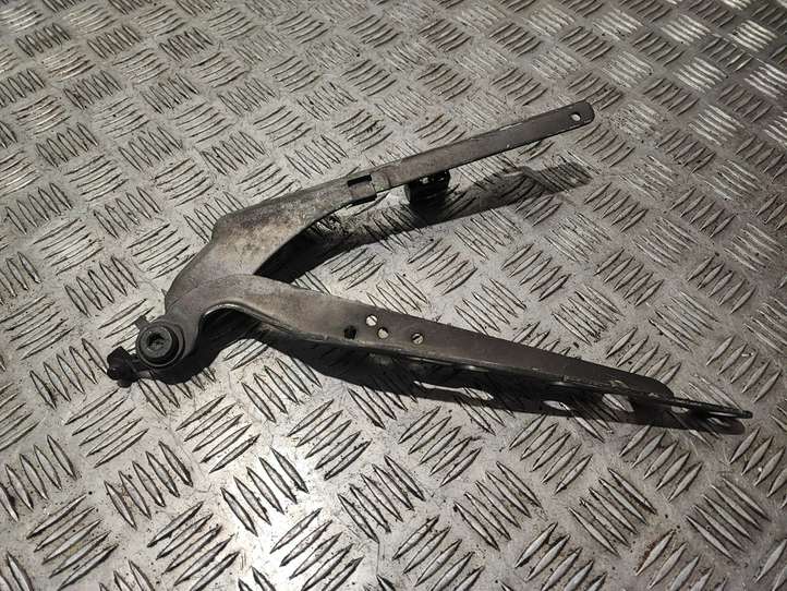 Volvo XC70 (2004 - 2007)  30745018 Петля (петли) капота
