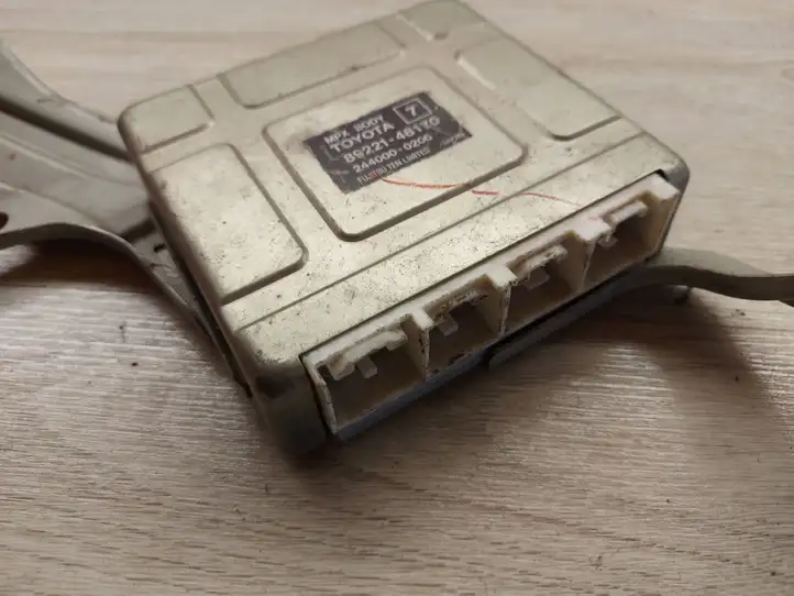 Toyota Highlander XU20 (2000 - 2007) 8922148170 Блок управления SRS — фото 6