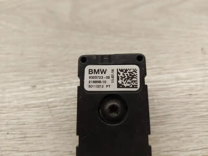 BMW 3 F30 F35 F31 (2012 - 2018) 21889810 GPS антенна — фото 8