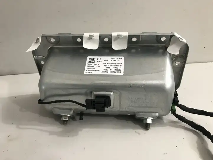 BMW 3 F30 F35 F31 (2012 - 2018) 9227160 Подушка безопасности пассажира — фото 4