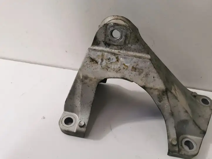 BMW 3 F30 F35 F31 (2012 - 2018) 6788606 Кронштейн двигателя — фото 2