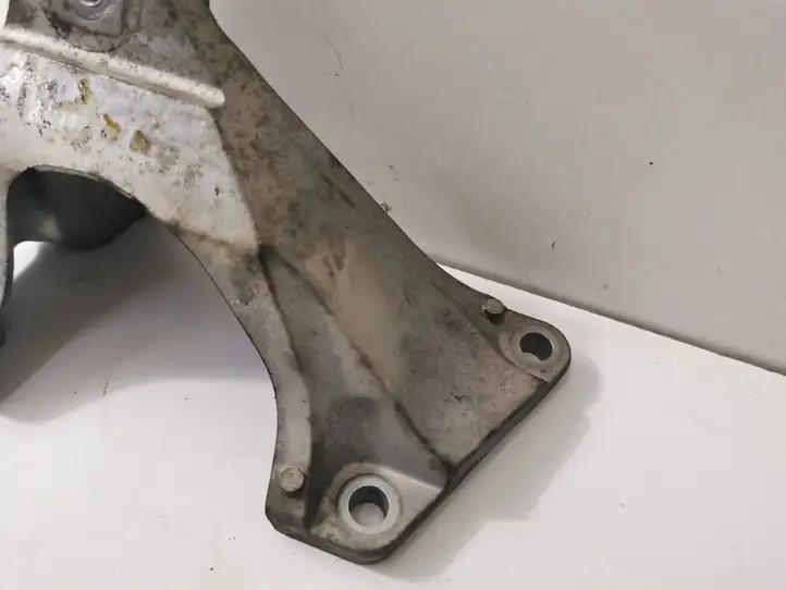 BMW 3 F30 F35 F31 (2012 - 2018) 6788606 Кронштейн двигателя — фото 3