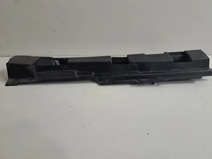 BMW 3 F30 F35 F31 (2012 - 2018) 7256920 Другая часть кузова — фото 2
