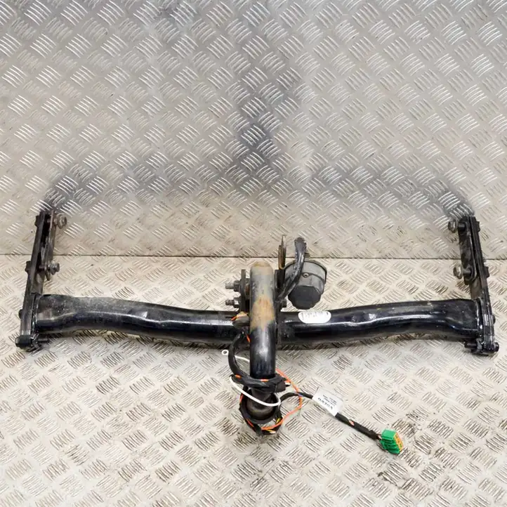 Volvo XC60 (2013 - 2017) 31359730 Комплект буксировочного крюка — фото 3