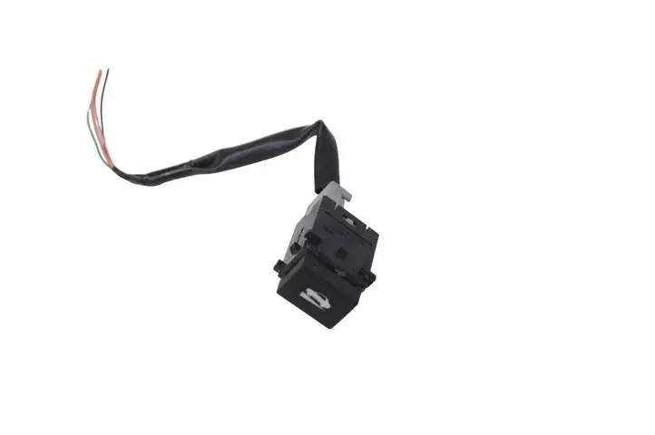 Subaru Outback (BS) (2014 - 2019) 15204I1N Кнопка фаркопа в багажнике — фото 1