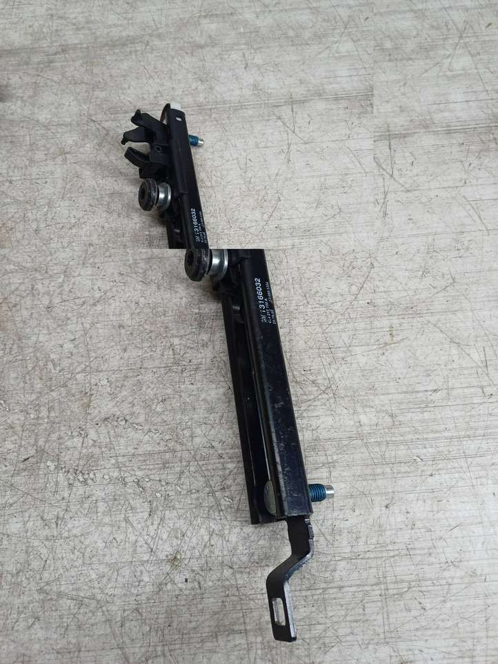 Opel Astra (2004 - 2009)  6J4217100A Регулятор высоты ремня безопасности