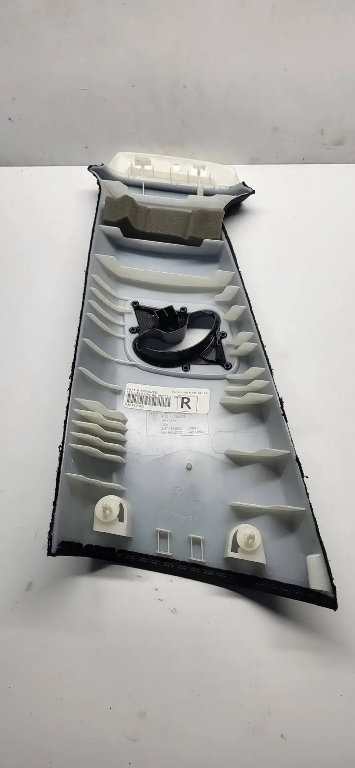 BMW X5 F15 (2013 - 2017) 51437284708 Верхняя обшивка стойки B — фото 2