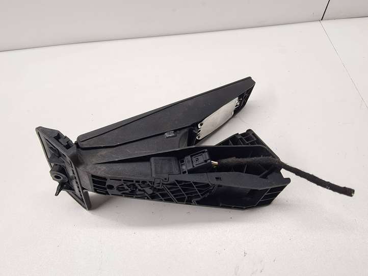 BMW X5 E70 (2006 - 2013)  6858574 Педаль акселератора