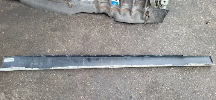 BMW 3 F30 F35 F31 (2012 - 2018) 51777256911 Порог кузова — фото 2