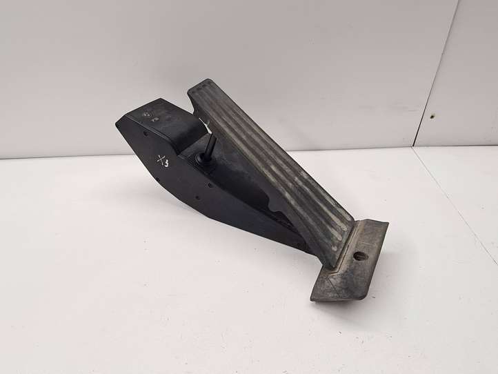 BMW X3 E83 (2003 - 2010)  6772646 Педаль акселератора
