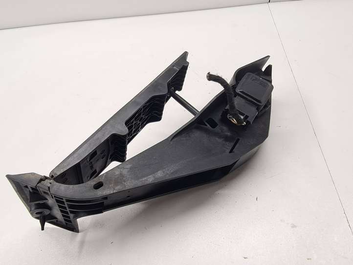 BMW X3 E83 (2003 - 2010)  6772646 Педаль акселератора