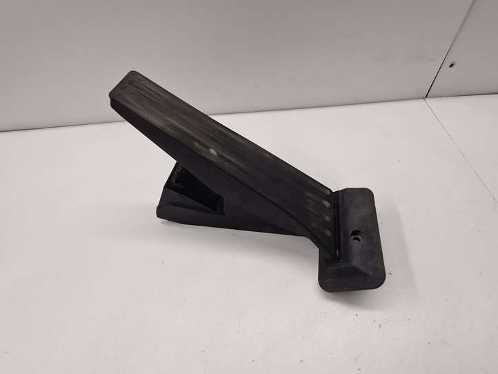 BMW 3 E90 E91 (2005 - 2012)  6852643 Педаль акселератора