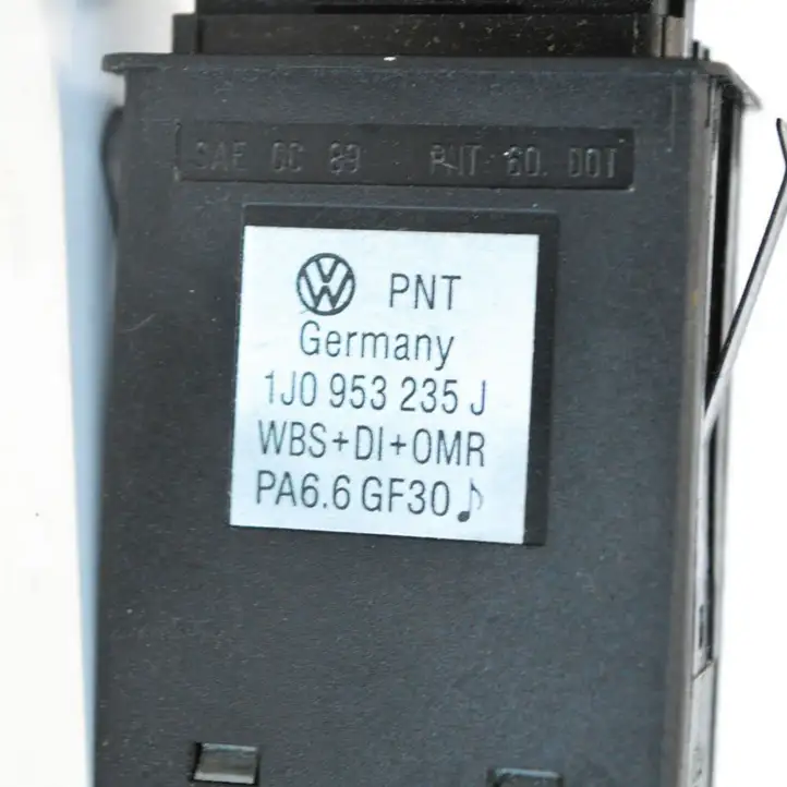 Volkswagen Golf IV (1998 - 2005) 1J0953235J Включатель аварийных фонарей — фото 4