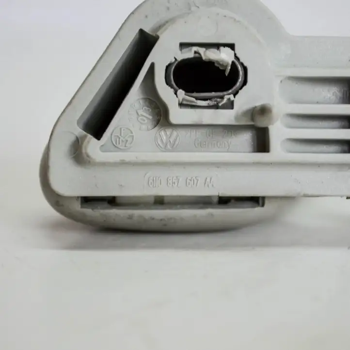 Volkswagen Golf IV (1998 - 2005) 6N0857607AA Потолочная ручка задняя — фото 3