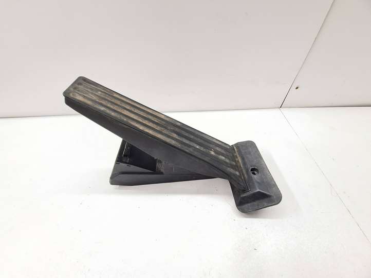 BMW 3 E90 E91 (2005 - 2012)  6789999 Педаль акселератора