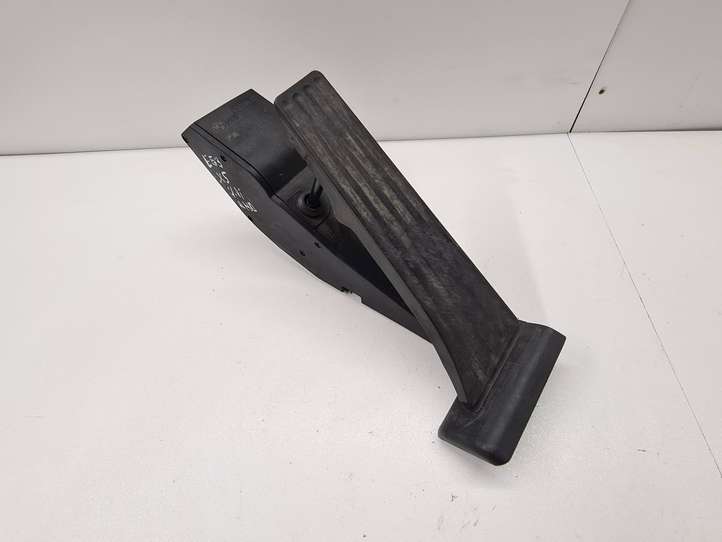 BMW X5 E53 (1999 - 2006)  6762480 Педаль акселератора