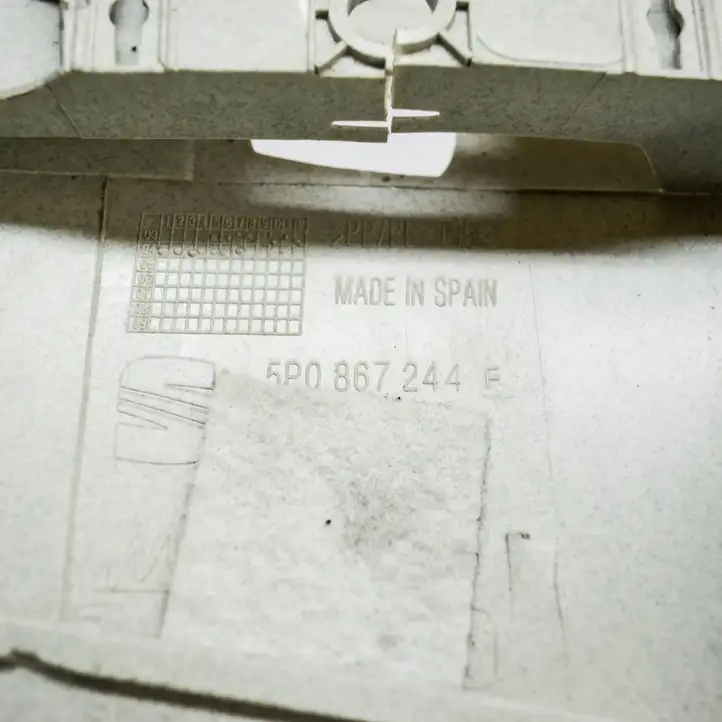 Seat Altea (2004 - 2009) 5P0867244F Верхняя обшивка стойки B — фото 3