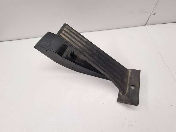 BMW 7 E65 E66 (2001 - 2008)  6762482 Педаль акселератора