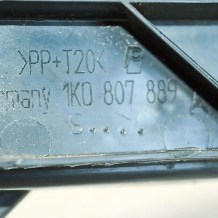 Volkswagen Golf V (2003 - 2009) 1K0807889 Кронштейн переднего бампера — фото 3