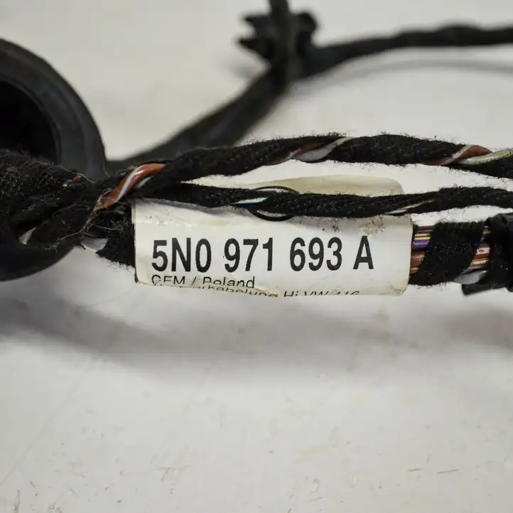 Volkswagen Tiguan (2007 - 2011) 5N0971693A Прочая электропроводка — фото 3