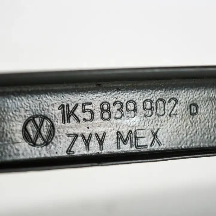 Volkswagen Jetta V (2005 - 2010) 1K5839902D Другая часть кузова — фото 3