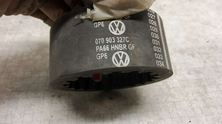 Volkswagen Transporter-Caravelle (2003 - 2009)  070903327C Муфта/ втулка компрессора кондиционера воздуха
