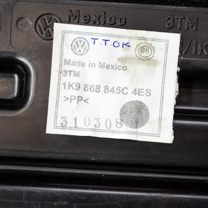Volkswagen Golf V (2003 - 2009) 1K9868845C Пол багажника — фото 3