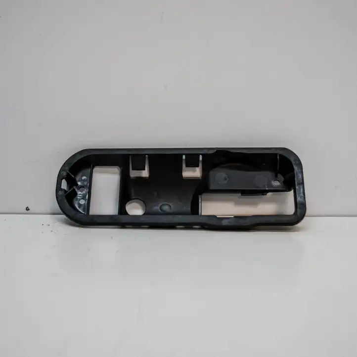 Volkswagen Golf Plus (2004 - 2008) 5M0837198 Прочие детали салона — фото 1