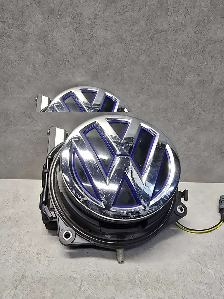 Volkswagen Golf VII (2013 - 2019)  5GE827469F Ручка (с камерой) задней крышки