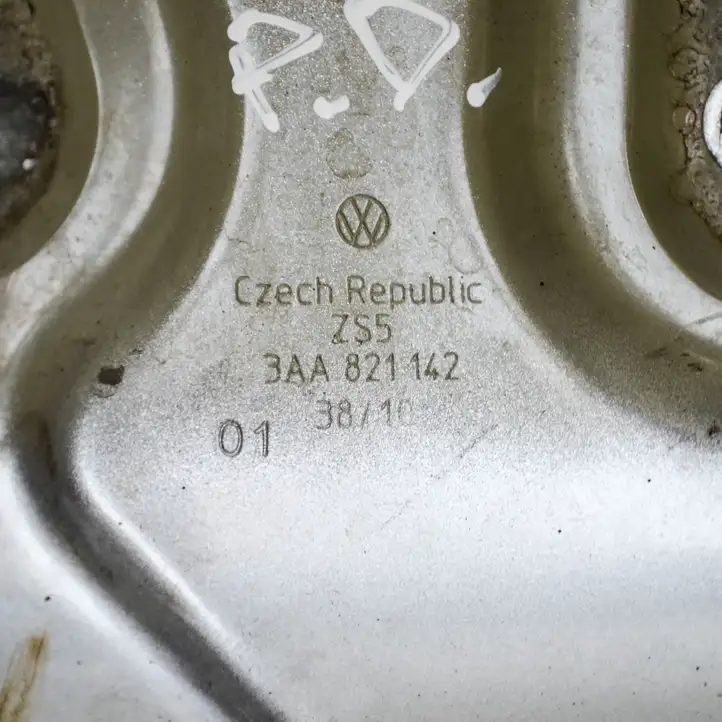Volkswagen PASSAT B7 (2011 - 2014) 3AA821142 Другая часть кузова — фото 3