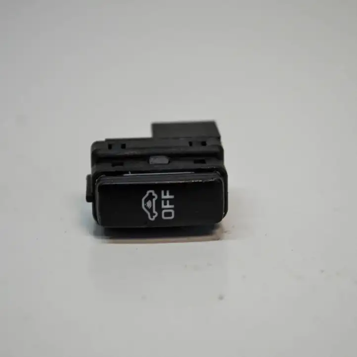 Volkswagen Golf VII (2013 - 2019) 5G0962109 Кнопка фаркопа в багажнике — фото 1