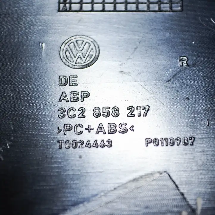 Volkswagen PASSAT CC (2008 - 2012) 3C2858217 Прочие детали салона — фото 3