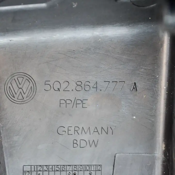 Volkswagen Golf VII (2013 - 2019) 5Q2864777A Прочие детали салона — фото 5