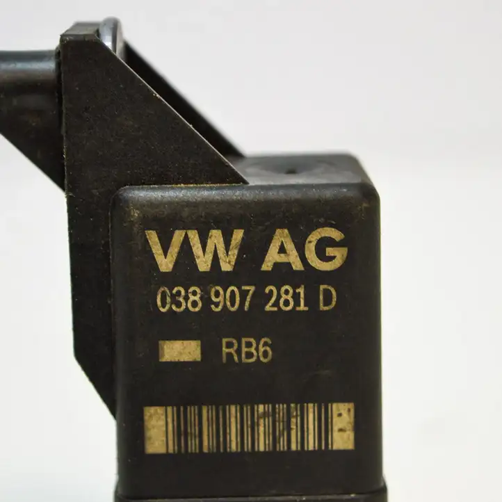 Volkswagen Golf VI (2009 - 2013) 038907281D Реле накала свечей — фото 4