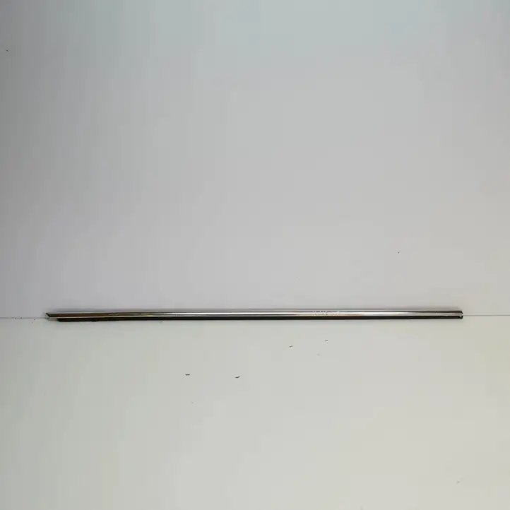 Volkswagen PASSAT B5 (1997 - 2000) 3B0837478E Накладка стекла двери — фото 1