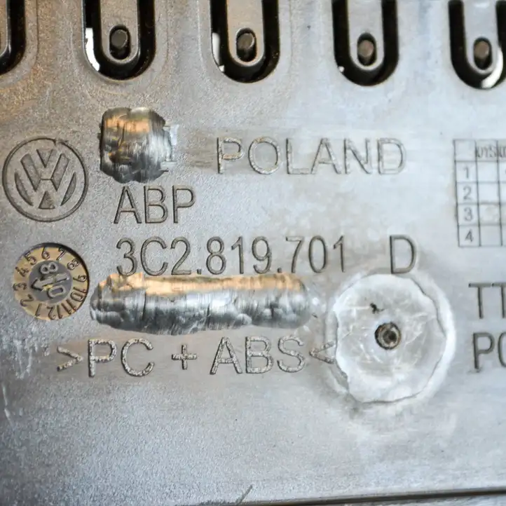 Volkswagen PASSAT B6 (2005 - 2010) 3C2819701D Воздушная решетка панели — фото 4