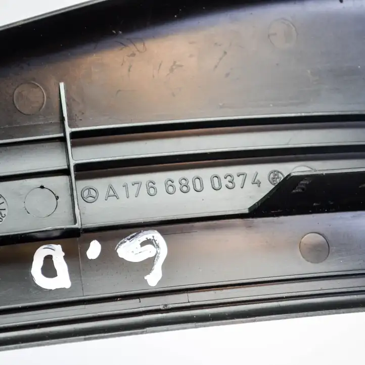 Mercedes-Benz CLA C117,X117,W117 (2013 - 2019) A1766800374 Прочие детали салона — фото 3