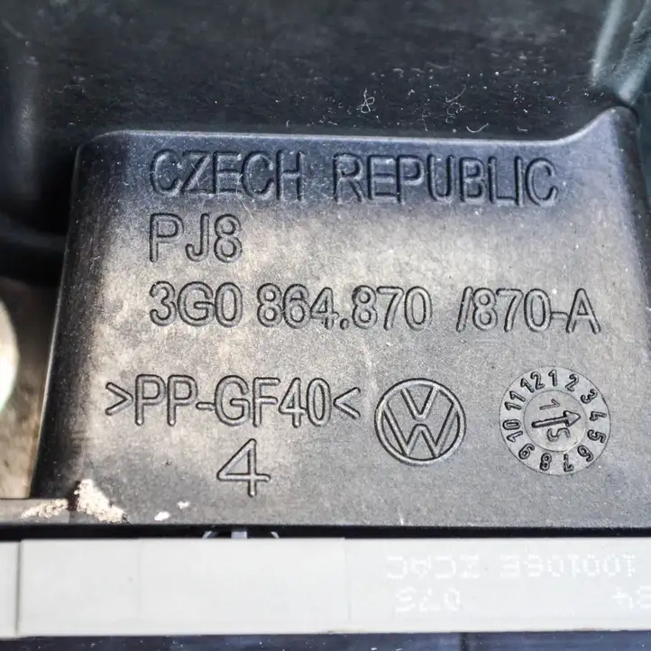 Volkswagen PASSAT B8 (2015 - ) 3G0864870 Прочие детали салона — фото 4