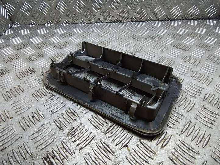 Toyota Prius (XW20) (2003 - 2009)  6293133020 Вентиляционная решётка