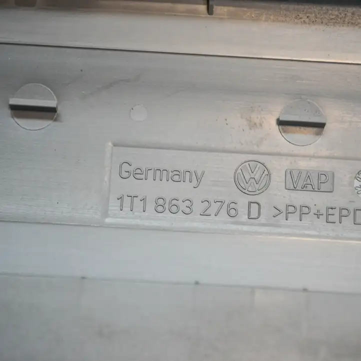 Volkswagen Touran I (2003 - 2010) 1T1863276D Прочие детали салона — фото 3