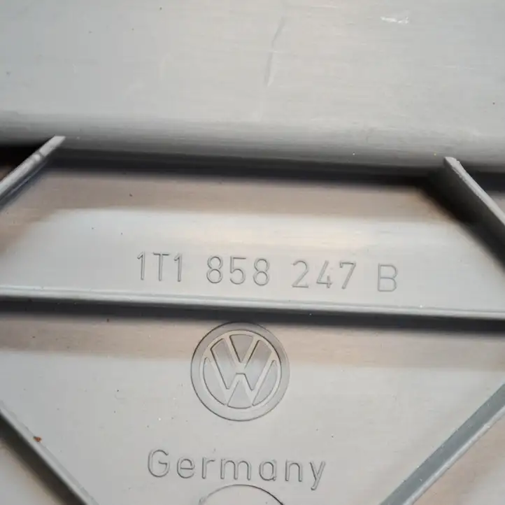 Volkswagen Touran I (2003 - 2010) 1T1858247B Прочие детали салона — фото 1
