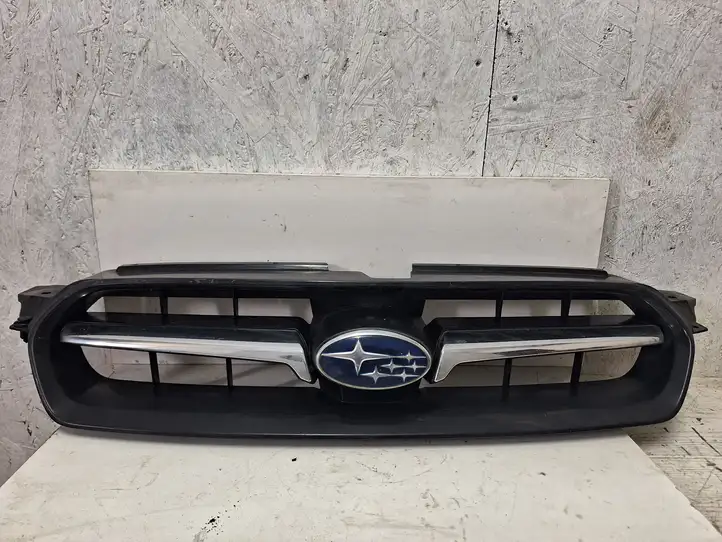 Subaru Legacy (2003 - 2009) Верхняя решетка радиатора — фото 1