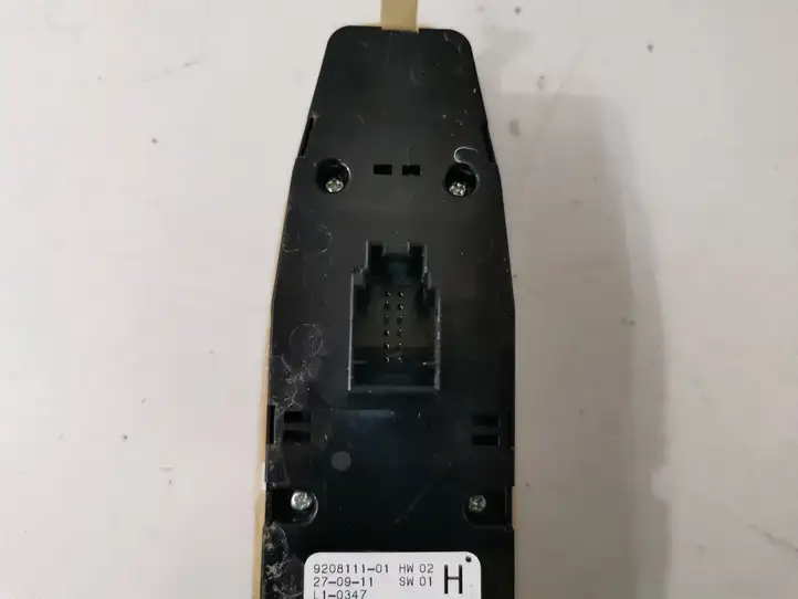 BMW 3 F30 F35 F31 (2012 - 2018) 9208111 Блок кнопок стеклоподъемников — фото 4