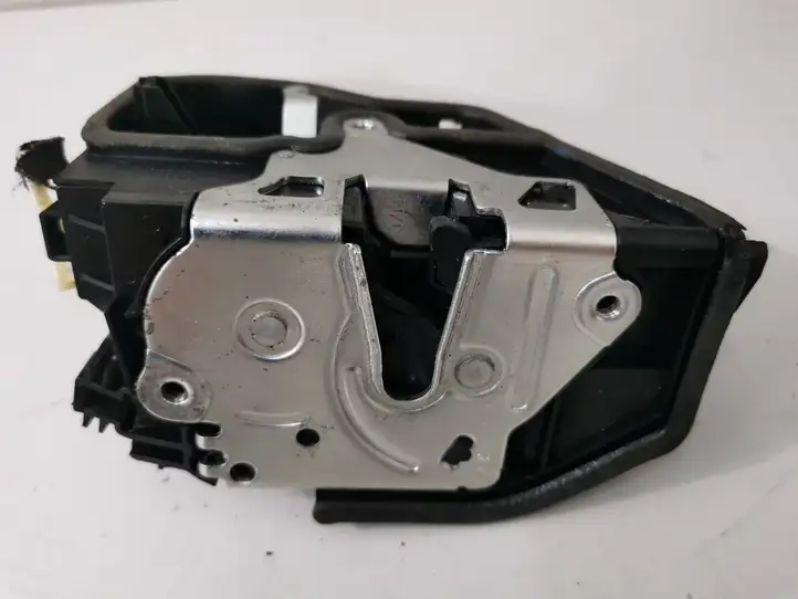 BMW 3 F30 F35 F31 (2012 - 2018) 7229458 Замок передней двери — фото 2