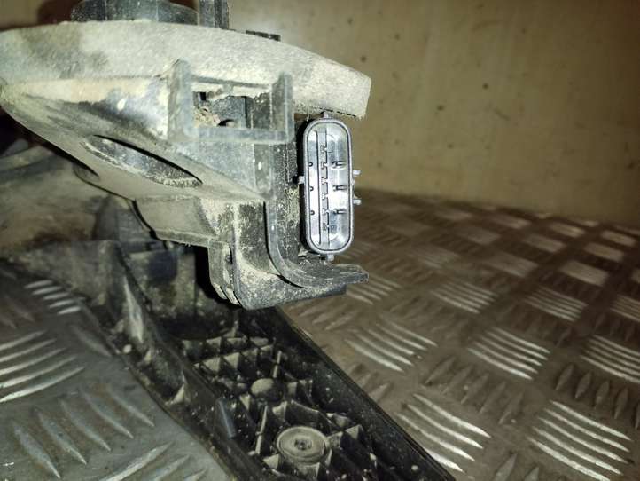 Volkswagen Caddy (2010 - 2015)  2K5721503E Педаль акселератора