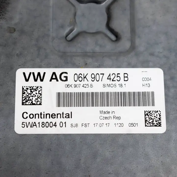 Volkswagen Golf VII (2013 - 2019) 06K907425B Блок управления двигателем (ЭБУ) — фото 6