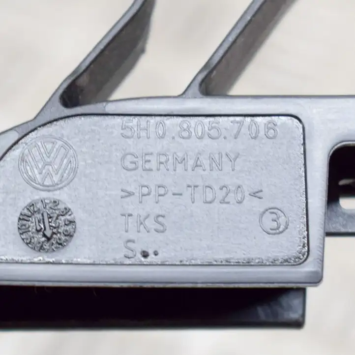Volkswagen Golf VIII (2019 - ) 5H0805706 Другая часть кузова — фото 6